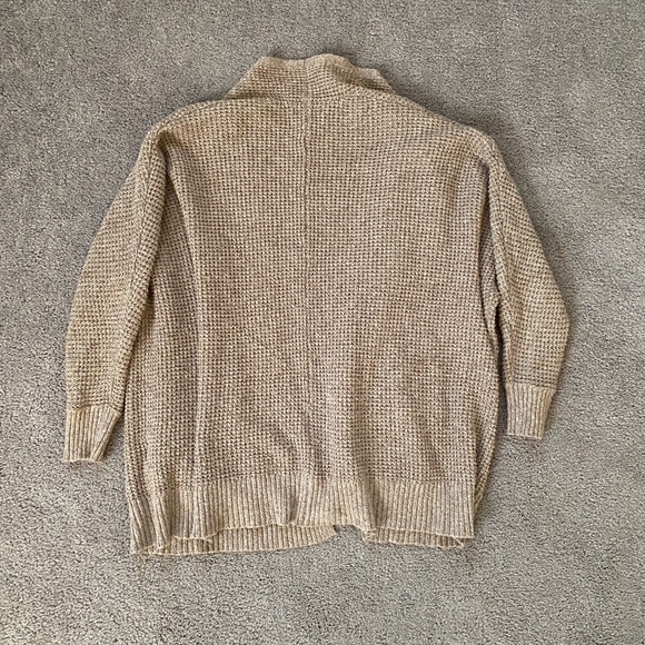 American Eagle Beige Cardigan - Picture 5 of 5